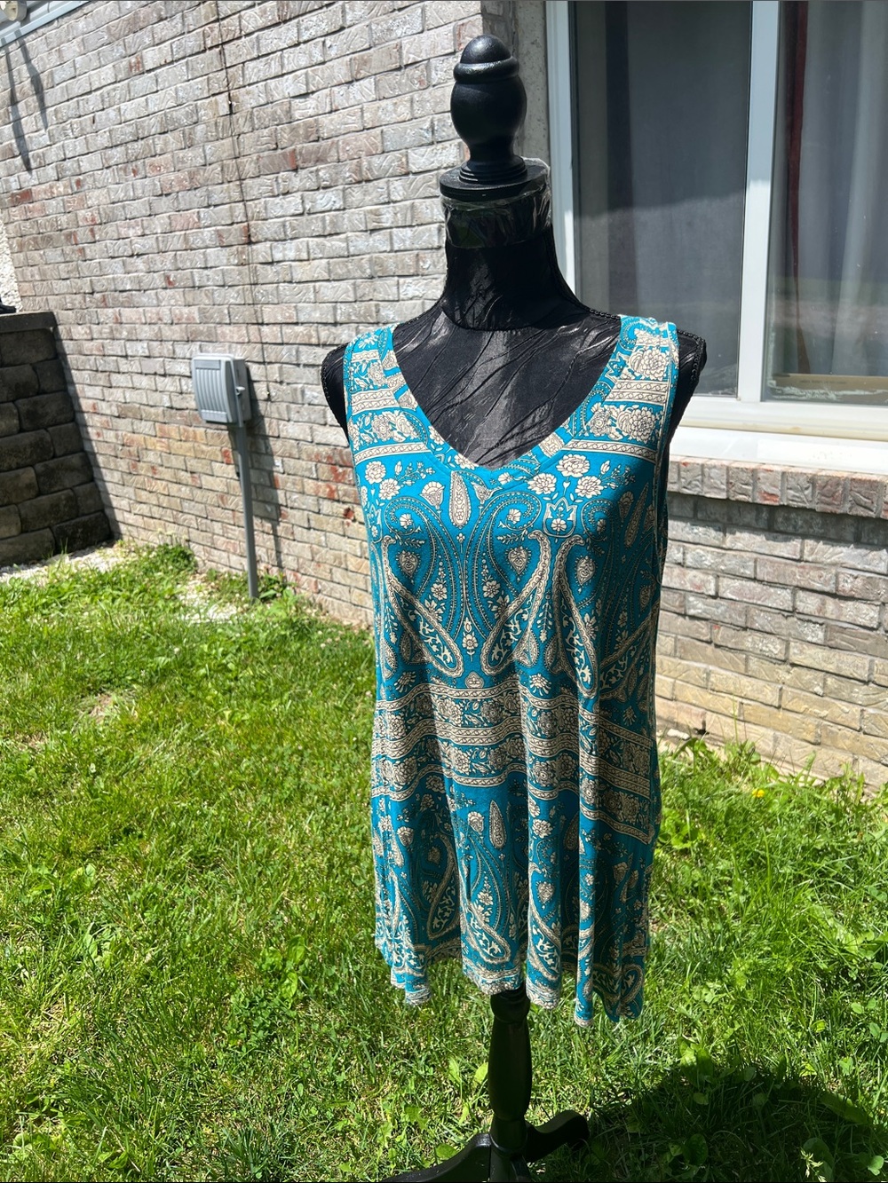 Sleeveless V-Neck Paisley Tank Top - Teal